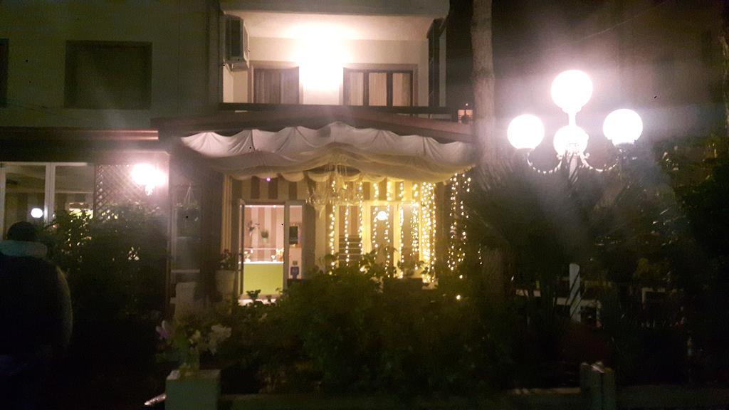Hotel Helvetia Milano Marittima Exterior photo